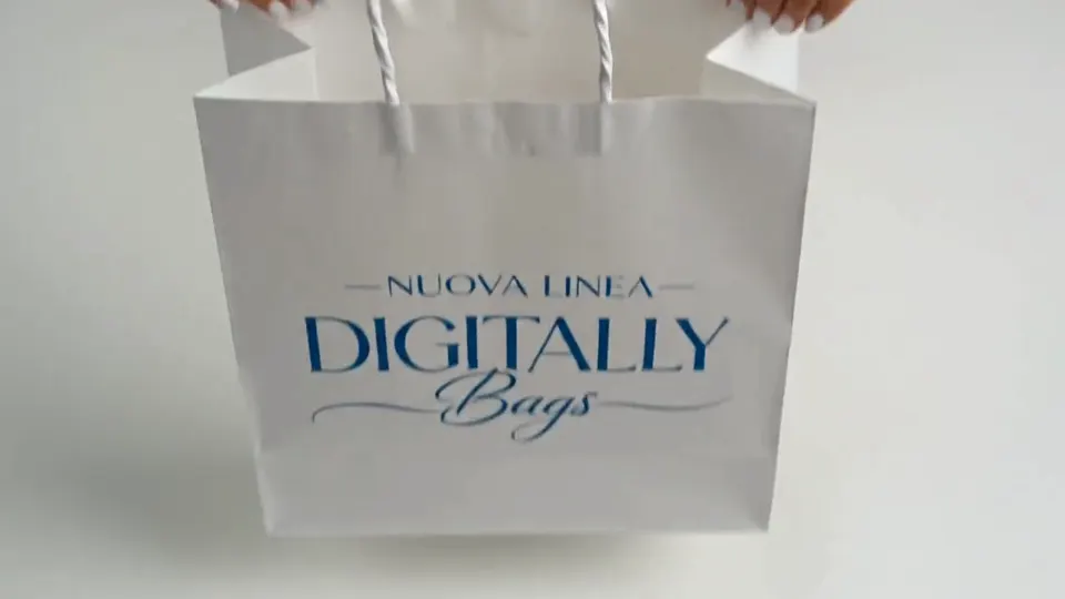 Video creato con l'AI per il lancio di una linea di shopper